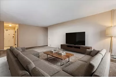5050 S East End Avenue #10C, Chicago, IL 60615 - Photo 4