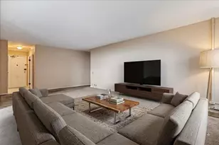 5050 S East End Ave, Chicago, IL 60615 - Photo 4