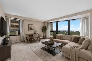 5050 S East End Ave, Chicago, IL 60615 - Photo 2