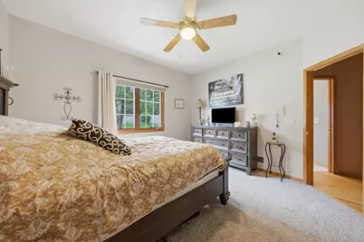 10400 Emerald Avenue, Orland Park, IL 60467 - Photo 16