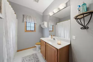 10400 Emerald Ave, Orland Park, IL 60467 - Photo 18