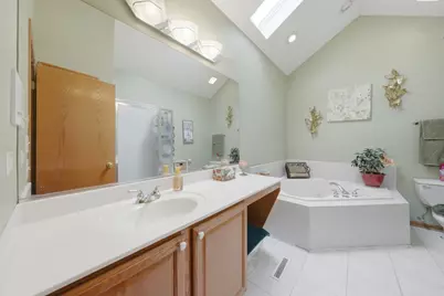 10400 Emerald Avenue, Orland Park, IL 60467 - Photo 14
