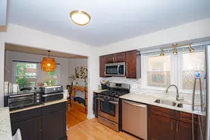 2724 W Berwyn Ave, Chicago, IL 60625 - Photo 10