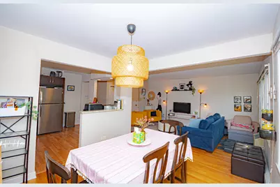 2724 W Berwyn Avenue #2B, Chicago, IL 60625 - Photo 8