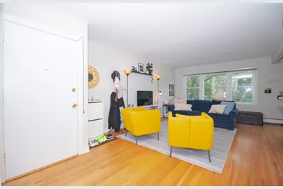 2724 W Berwyn Avenue #2B, Chicago, IL 60625 - Photo 2