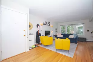2724 W Berwyn Ave, Chicago, IL 60625 - Photo 2