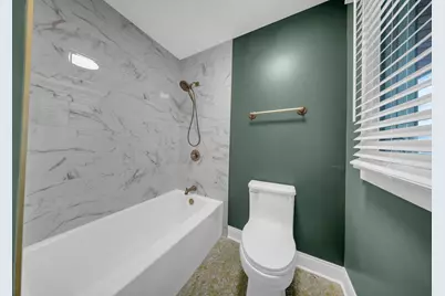 8430 Carriage Green Drive, Darien, IL 60561 - Photo 20