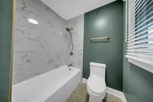 8430 Carriage Green Dr, Darien, IL 60561 - Photo 20