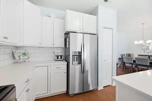 635 N Falls Circle, Pingree Grove, IL 60140 - Photo 16