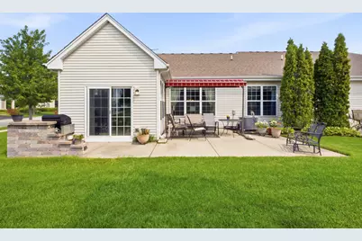 635 N Falls Circle, Pingree Grove, IL 60140 - Photo 28