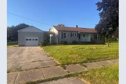 203 E 2nd Street, Genoa, IL 60135 - Photo 1