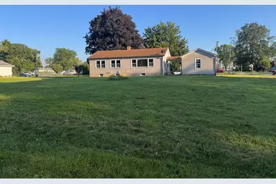 203 E 2nd Street, Genoa, IL 60135 - Photo 16