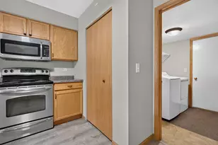 533 Mallard Ln, Sugar Grove, IL 60554 - Photo 14