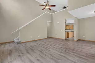 533 Mallard Ln, Sugar Grove, IL 60554 - Photo 6
