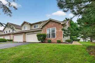 533 Mallard Ln, Sugar Grove, IL 60554 - Photo 2