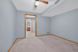 1512 Courtland Ave, Normal, IL 61761 - Photo 24