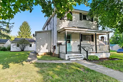 731 N Madison Street, Woodstock, IL 60098 - Photo 2