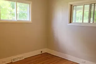 731 N Madison St, Woodstock, IL 60098 - Photo 6