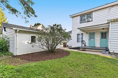 731 N Madison Street, Woodstock, IL 60098 - Photo 4