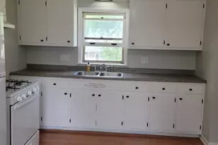 731 N Madison St, Woodstock, IL 60098 - Photo 32