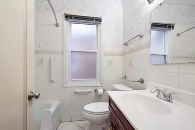 6520 N Fairfield Avenue, Chicago, IL 60645 - Photo 12