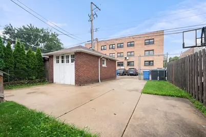 6520 N Fairfield Avenue, Chicago, IL 60645 - Photo 20