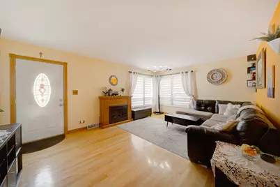 513 W Willow Glen, Addison, IL 60101 - Photo 6