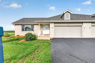 202 Dusty Trail, Coal City, IL 60416 - Photo 2