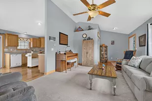 202 Dusty Trail, Coal City, IL 60416 - Photo 8
