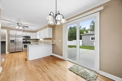 944 S Ardmore Avenue, Villa Park, IL 60181 - Photo 12