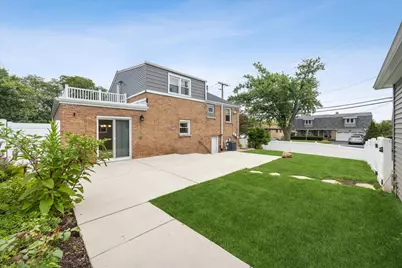 944 S Ardmore Avenue, Villa Park, IL 60181 - Photo 4