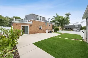 944 S Ardmore Ave, Villa Park, IL 60181 - Photo 4