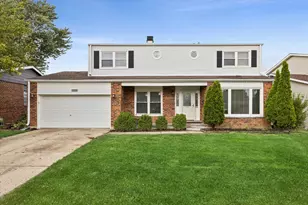 1808 W Pheasant Trail, Mount Prospect, IL 60056 - Photo 1