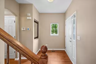 216 Larsdotter Ln, Geneva, IL 60134 - Photo 2