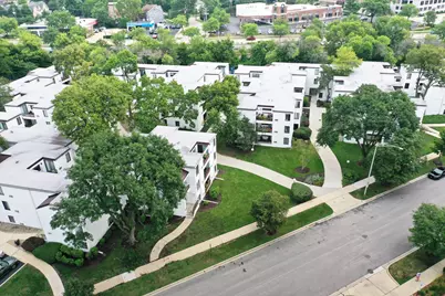 334 W Miner Street #3B, Arlington Heights, IL 60005 - Photo 2