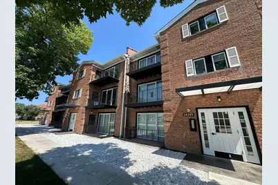 10205 Dearlove Road #202, Glenview, IL 60025 - Photo 1