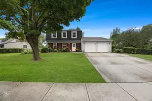 120 Tamworth Pl, Schaumburg, IL 60194 - Photo 1