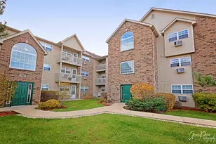 320 Cunat Blvd, Richmond, IL 60071 - Photo 1