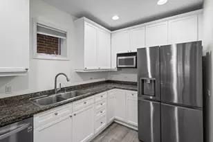 3835 N Ashland Ave, Chicago, IL 60613 - Photo 6
