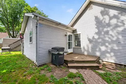 322 Hickory Street, Dekalb, IL 60115 - Photo 22