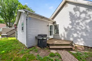 322 Hickory St, Dekalb, IL 60115 - Photo 22
