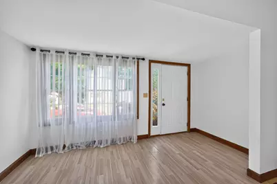 322 Hickory Street, Dekalb, IL 60115 - Photo 10