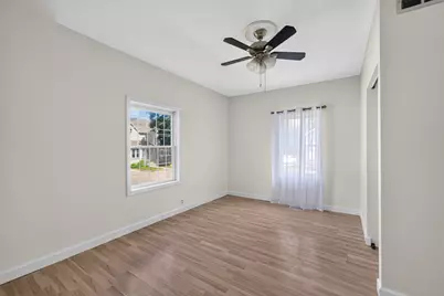 322 Hickory Street, Dekalb, IL 60115 - Photo 18