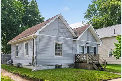 322 Hickory Street, Dekalb, IL 60115 - Photo 2
