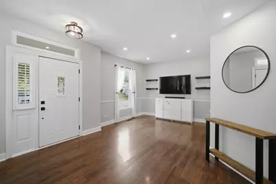 843 Newbury Court, Grayslake, IL 60030 - Photo 2