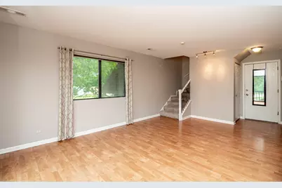 197 Uteg Street #201A, Crystal Lake, IL 60014 - Photo 4