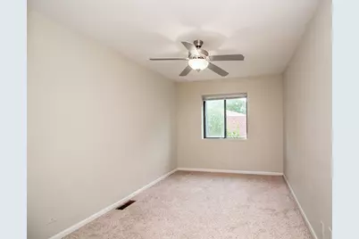 197 Uteg Street #201A, Crystal Lake, IL 60014 - Photo 14