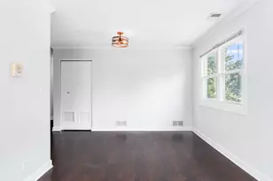 712 W Highland Ave, Elgin, IL 60123 - Photo 14