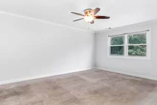 712 W Highland Ave, Elgin, IL 60123 - Photo 18