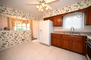 1322 S Arlington Heights Rd, Arlington Heights, IL 60005 - Photo 4